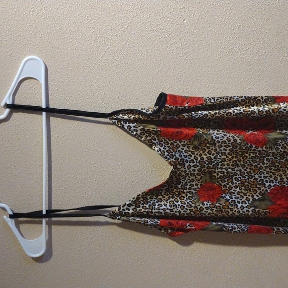 2 Piece Vintage Robe and Pajamas Set Leopard Print Rose by Liz Banks S - Picture 6 of 7